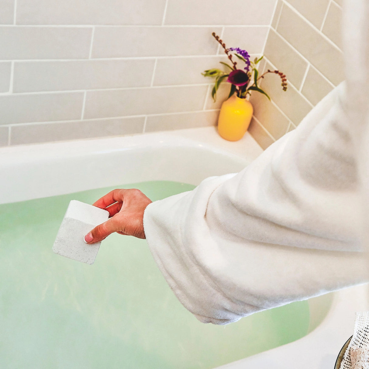 Effervescent Bath Cube