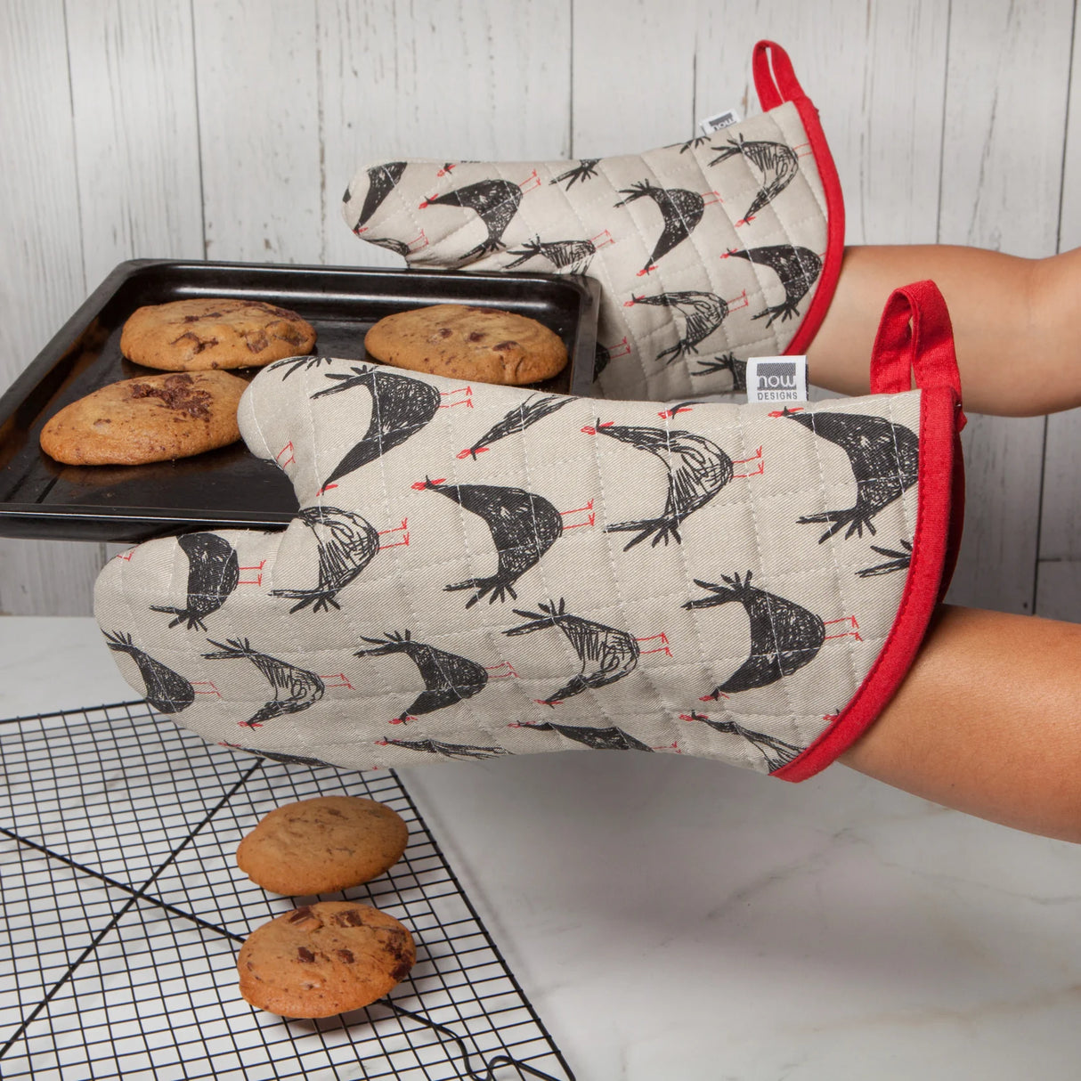 Chicken Scratch Oven Mitt