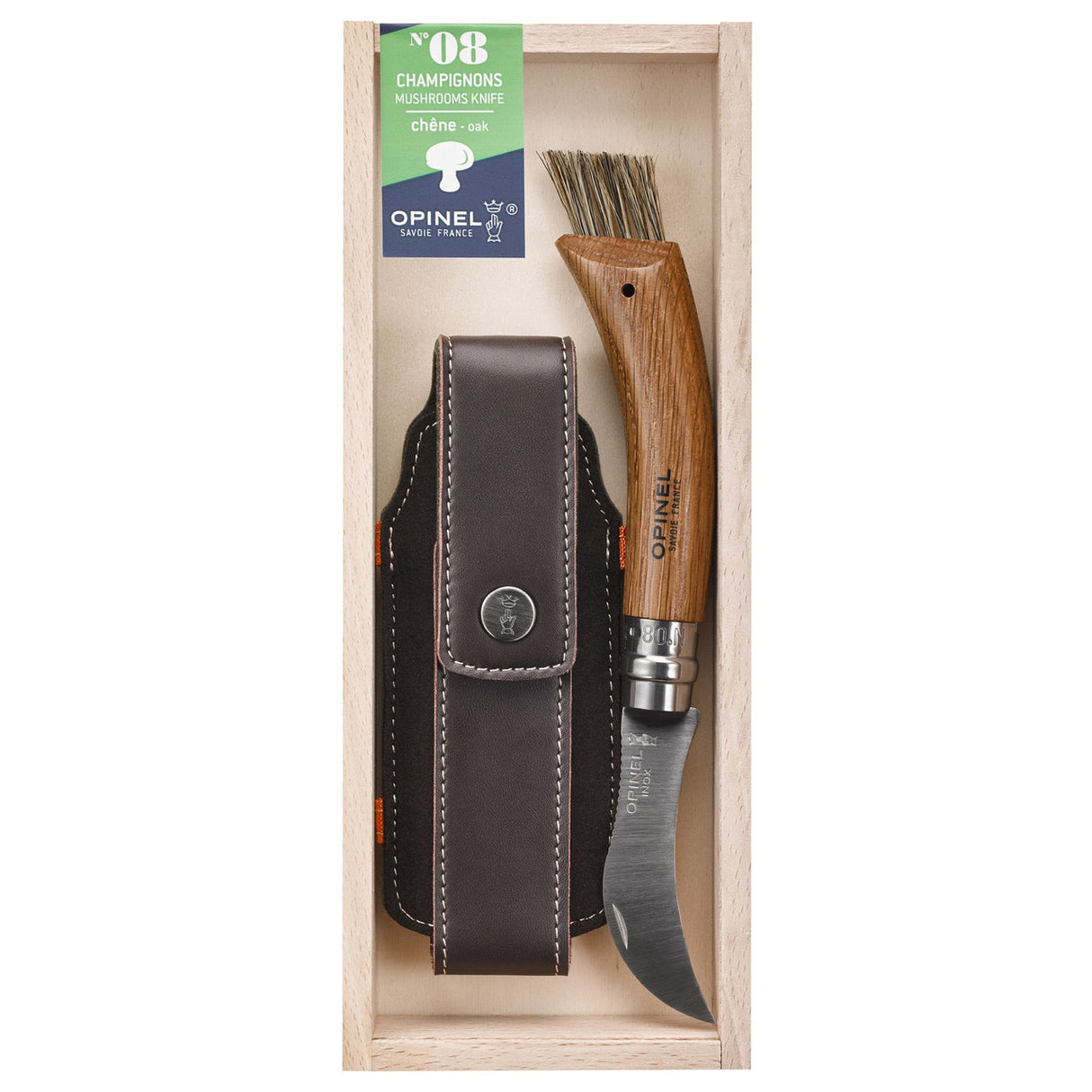 The No. 09 Mushroom Knife and sheath in a giftable wooden box