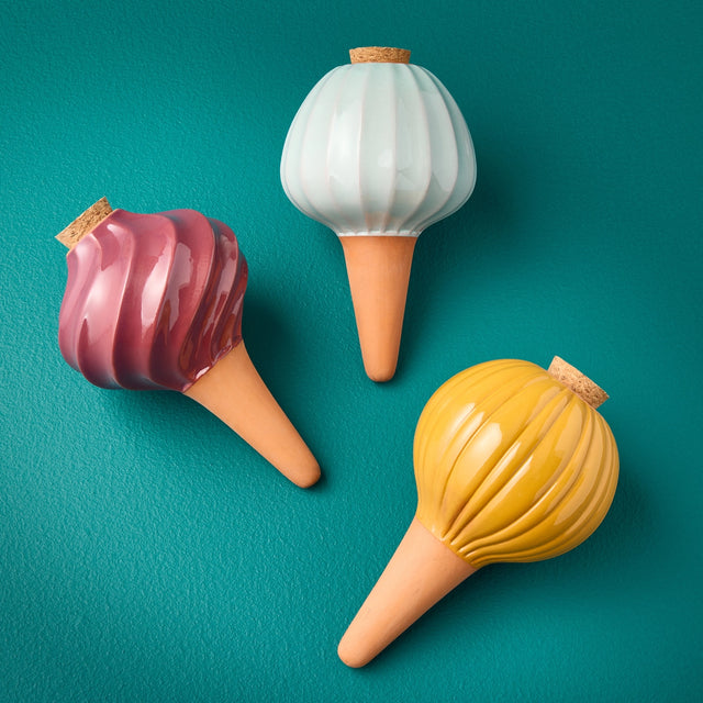 Terracotta Watering Bulb - 3 colors