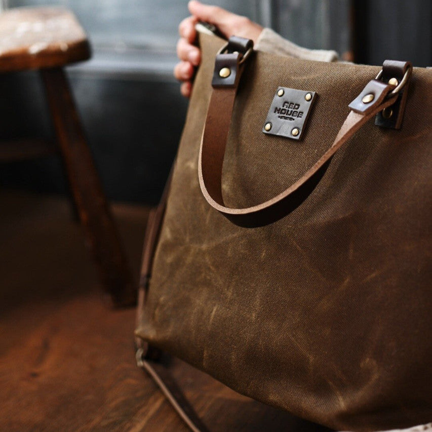 The Crossbody Day Bag
