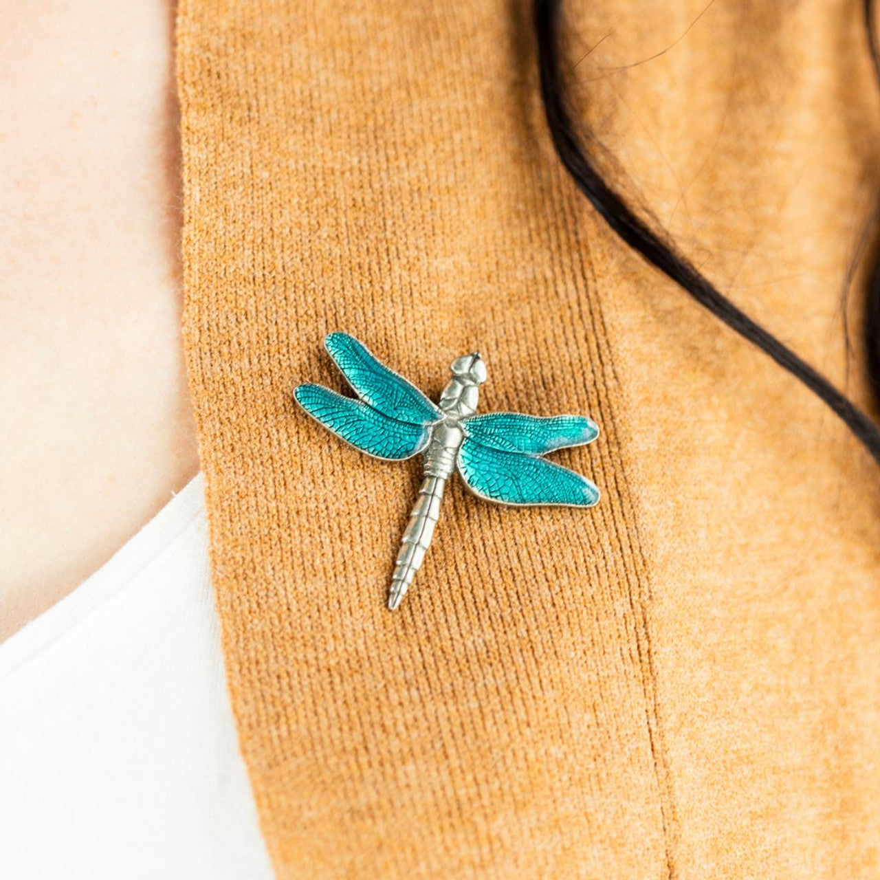 ◆フランスビンテージ｜アクセサリーV極小ブローチ蜜蜂昆虫幸運真鍮水色アクアブルー Dragonfly Teal Brooch – The Old Farmer's Almanac Store