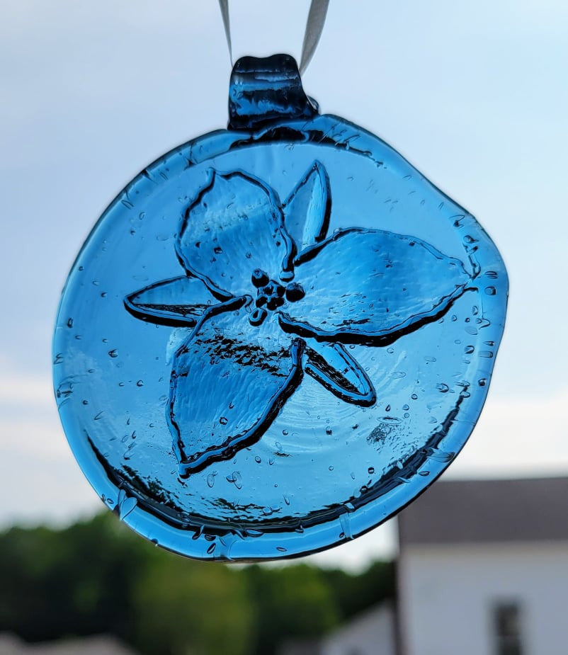 Old Hancock Trillium Suncatcher